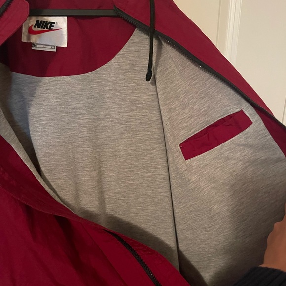 Vintage Nike Windbreaker - Deep Red - Picture 6 of 8